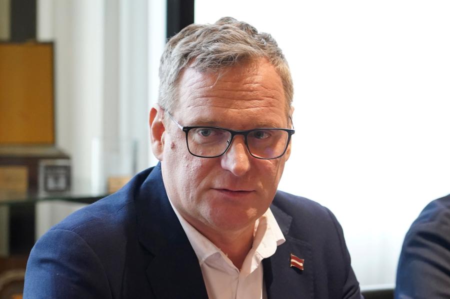 Kleinbergs cer līdz Jāņiem vienoties par Rīgas domes koalīcijas izveidošanu