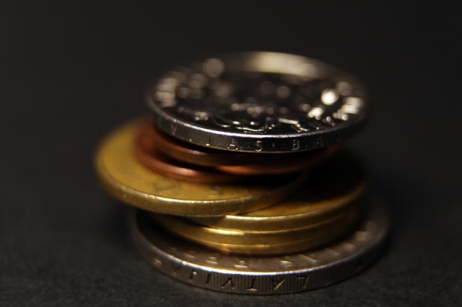 Vidējais maksātnespējas procesa ilgums Latvijā pērn sarucis līdz 1,8 gadiem