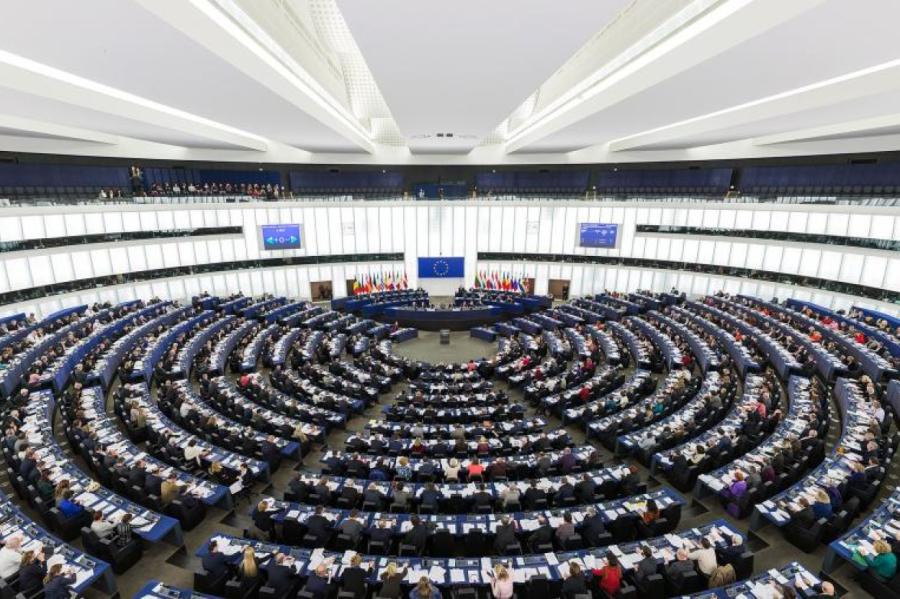 Ungārija un Slovākija bloķē jaunās ES sankcijas pret Krieviju