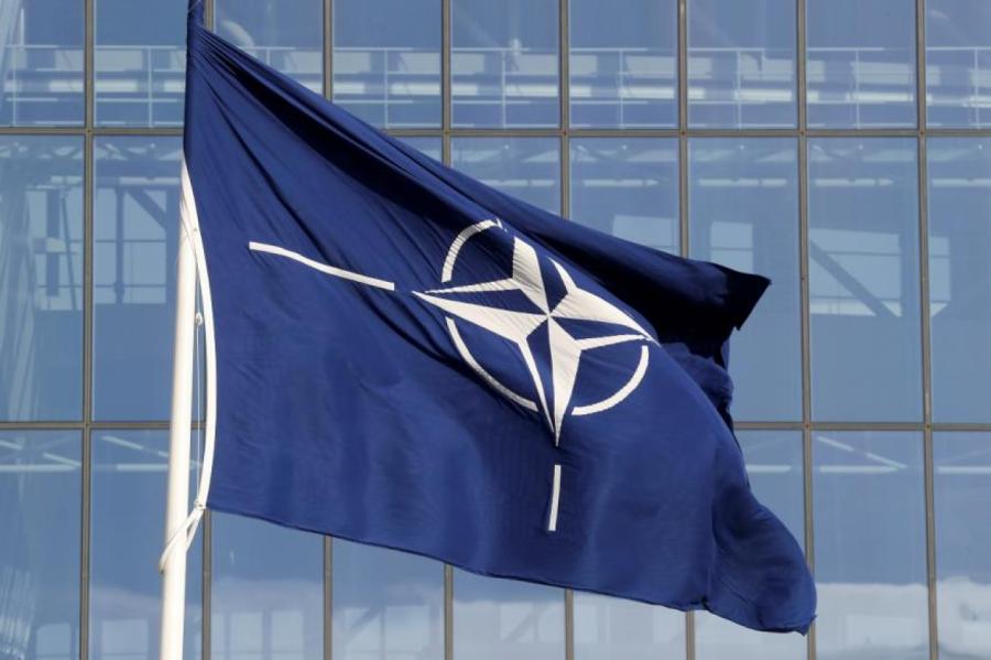 NATO apņemas palielināt aizsardzības izdevumus līdz 5% no IKP