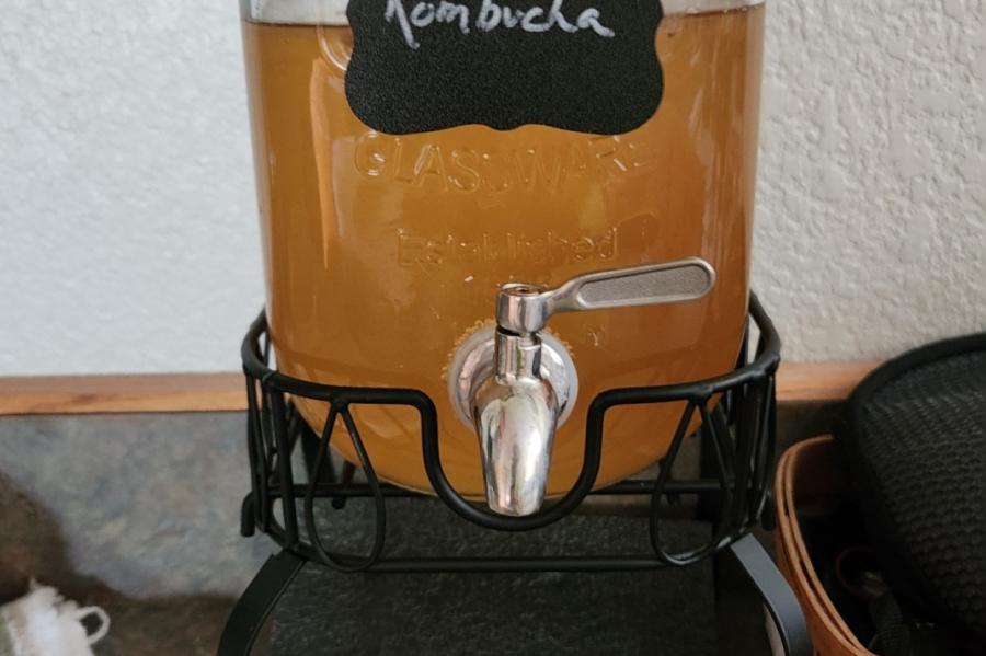 Ko padzerties, kad slāpst? Uztura speciālistes ieteikumi (+VIDEO)