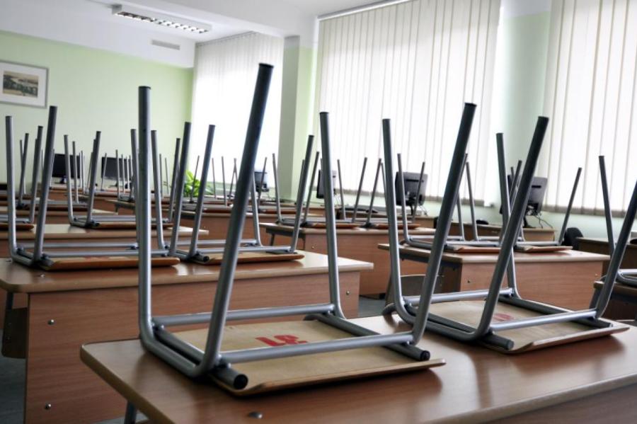 Rīgas pašvaldība sola meklēt risinājumus papildu 10.klašu atvēršanai