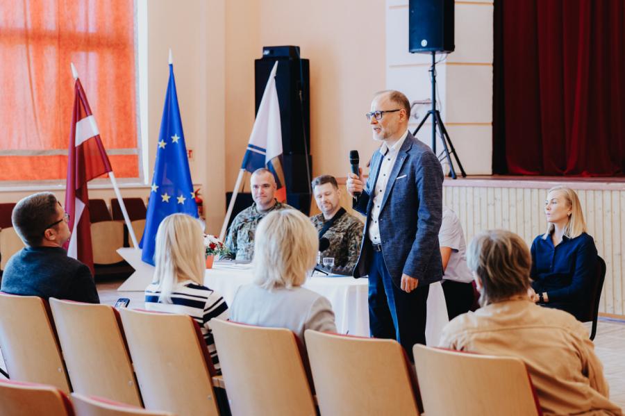 Ministrs pats skaidros pretmobilitātes pasākumus Latgalē