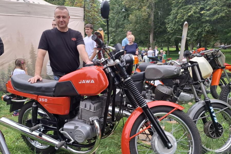 Kurzemes motoentuziasti atjauno vecos agregātus (+VIDEO)