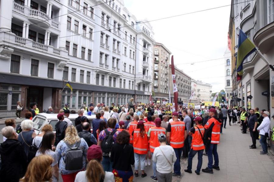 Mediķu arodbiedrība sāks kolektīvā interešu strīda procedūru