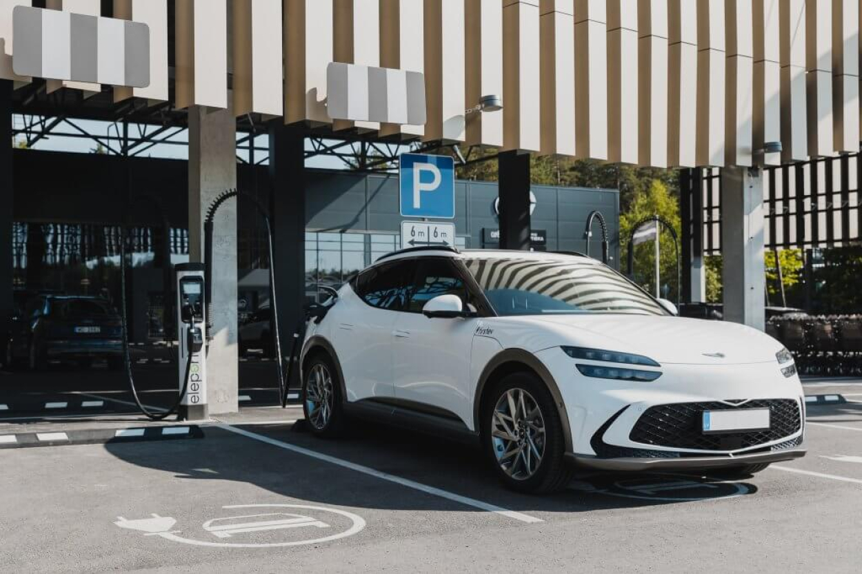 Latvijas elektroauto nozarē ir bažas par lejupslīdi (+VIDEO)