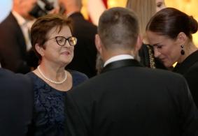 Dzejniece un&nbsp;dramaturģe Māra Zālīte (no&nbsp;kreisās) un&nbsp;aktrise Ilze Ķuzule-Skrastiņa.