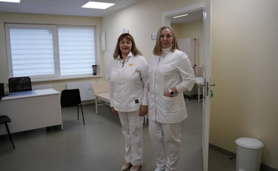 Ārsti gaida ciemos iedzīvotājus.