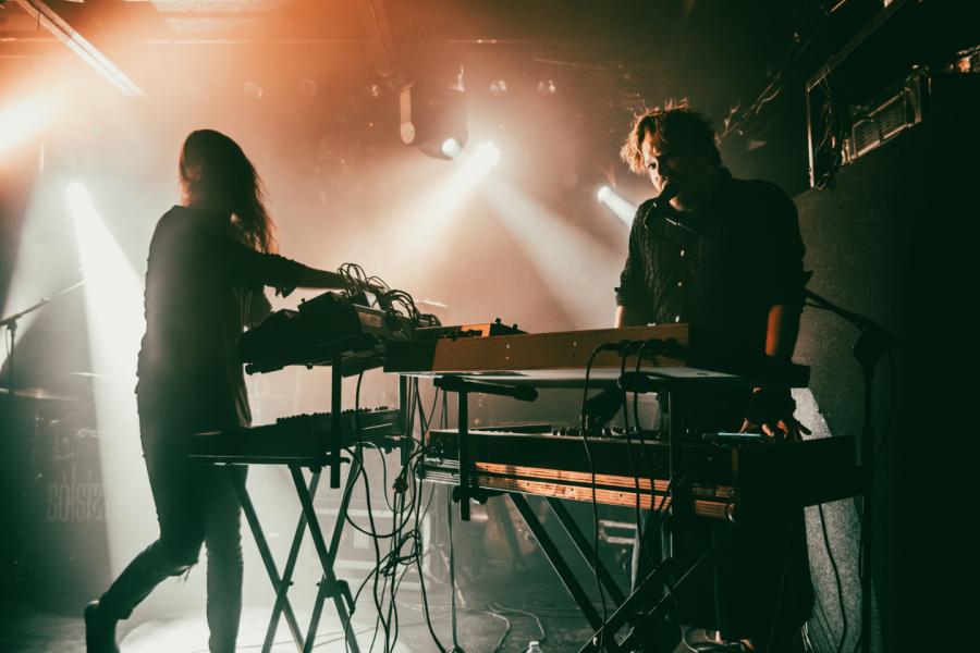 "Oranssi Pazuzu" meistarīgi un oriģināli plūst pāri žanru robežām.